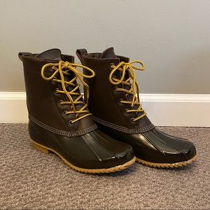 •G.H. BASS & CO.•Brown Leather Upper Harlequin Duck Boot